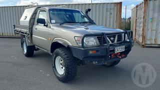 2000 Nissan Patrol X-cab Utility Photo