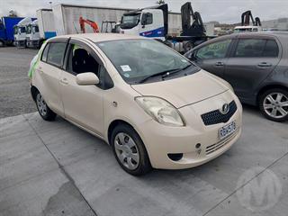 2005 Toyota Vitz Hatch Photo