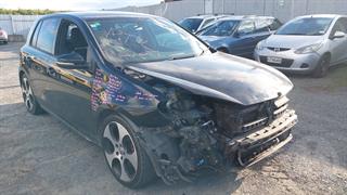 2010 Volkswagen Golf Hatch Photo