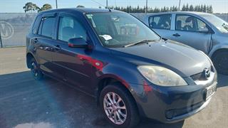 2006 Mazda Demio Hatch Photo
