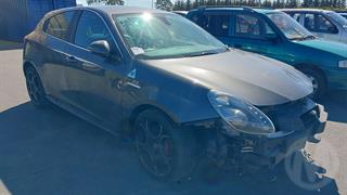 2017 Alfa Romeo Giulietta QV 1.7P/6AT/HA/5DR/ Hatch Photo