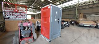 Form it Portable Toilet Photo