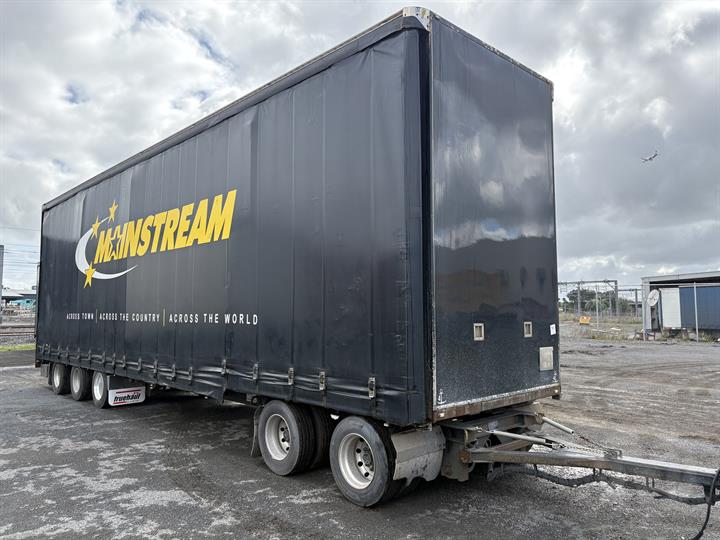 Lazy Owl Image