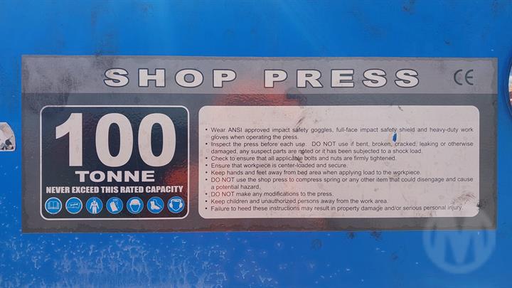 Lazy Owl Image