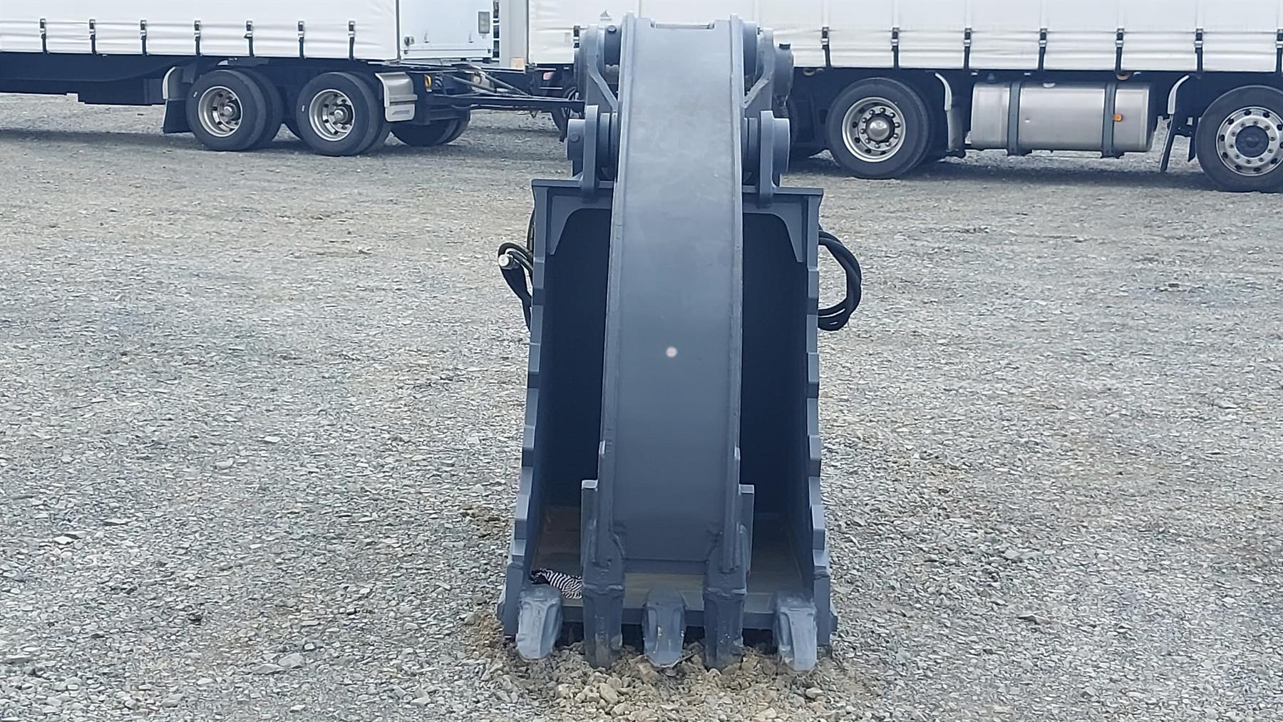 Used Macworks GB-30-08 Grab Bucket Excavator Attachments - Used ...